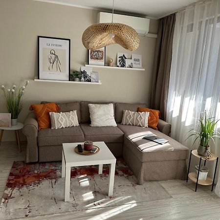 Samuil Apartment Burgas Bagian luar foto